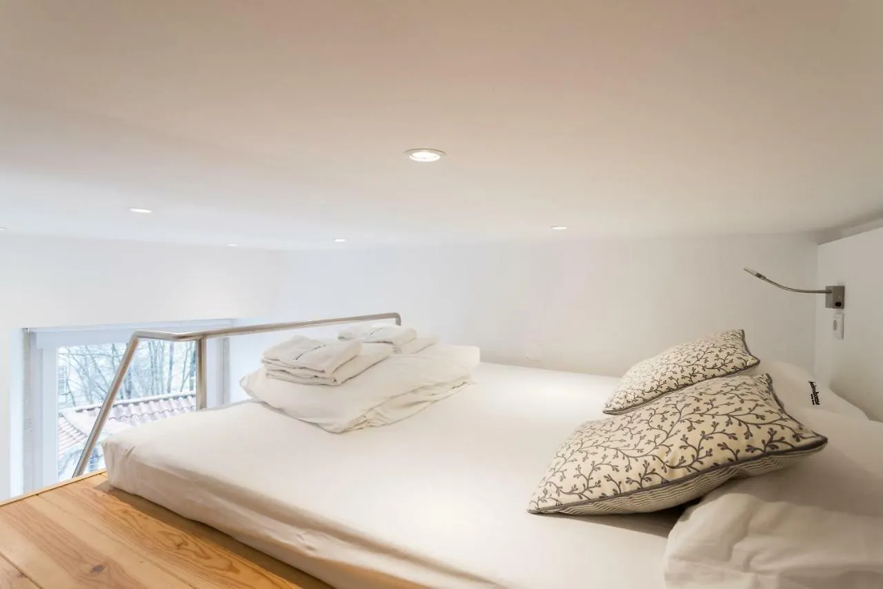 Appartamento Feels Like Home Beco Do Belo Lovely Studio Lisbona Portogallo